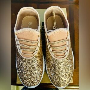 Forever Rose Gold Girls Shoes size 5.5 brand new!